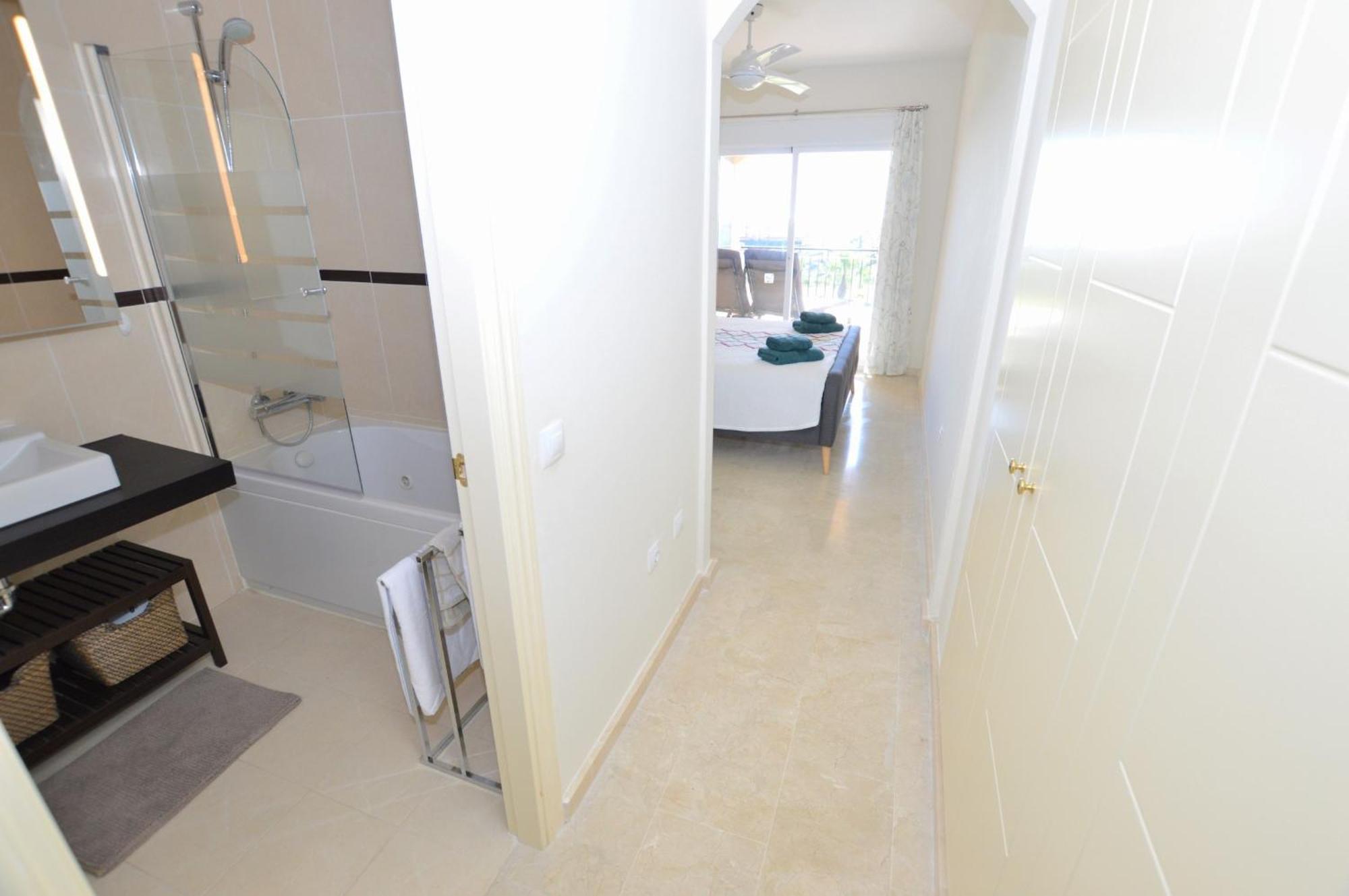 Pinares De Mijas 2 Bed Apt El Faroアパートメント エクステリア 写真